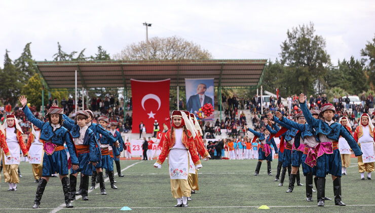 Urla’da 23 Nisan Coşkusu: 106. Yıl Gurur ve Neşeyle Kutlandı